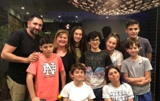 Témoignage d'Esteban en scolarité d'été en Australie Esteban avec sa famille d'accueil