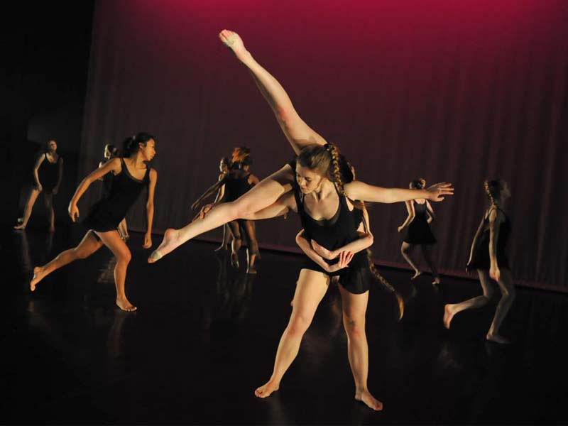 high-school-dance800x600 cour de dance high school