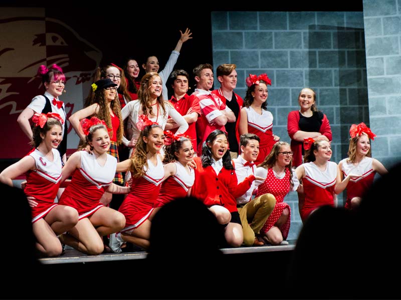 high-school-usa-theatre800x600 High school music hall